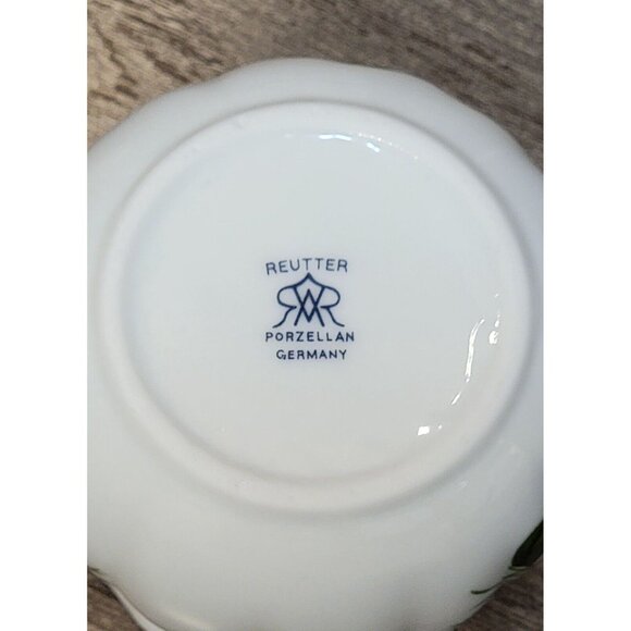 Vintage Reutter Porzellan Porcelain Germany Floral Round Trinket Box & Lid - Picture 12 of 12